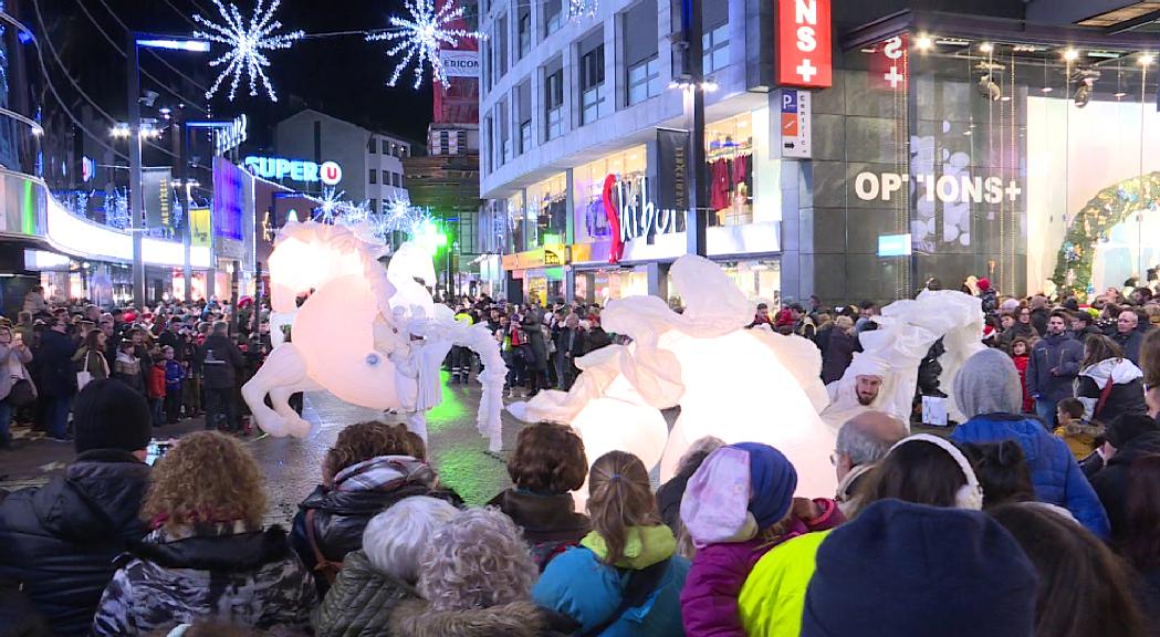 'Fiers à cheval' ambienta una avinguda Meritxell plena de gent