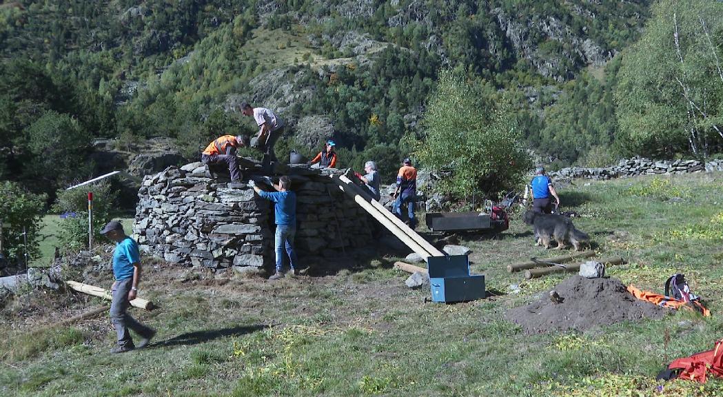 Finalitza amb èxit d'assistència el primer curs d'arquitectura i restauració amb pedra seca