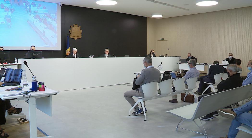 Finalitza l'interrogatori de la fiscalia a Joan Pau Miquel, que s'acull al dret de no declarar davant l'acusació particular