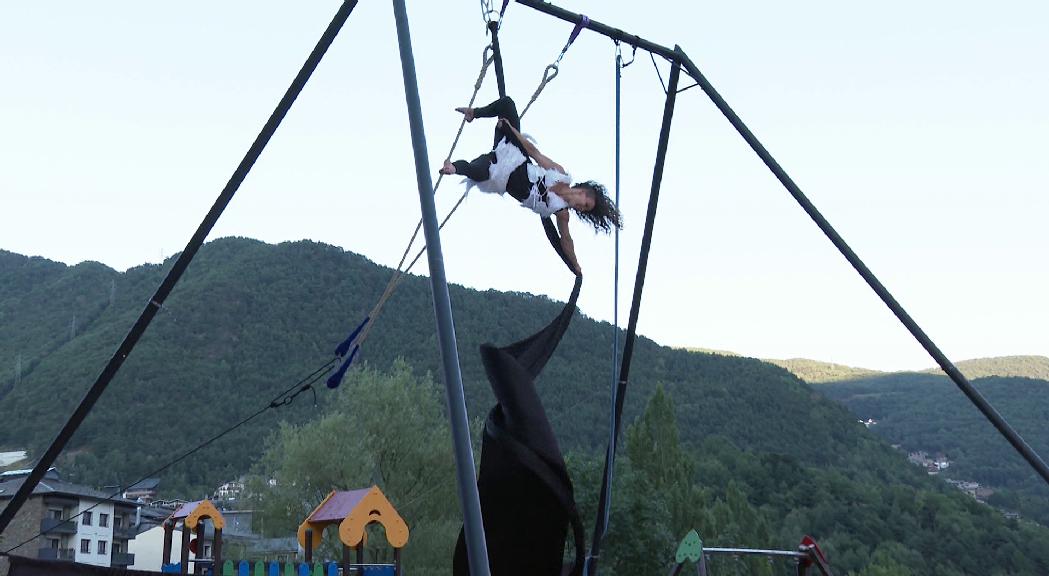 Les Fontetes de la Massana acull dansa improvisada i circ novament amb "Habitant espais" i "Monstres"