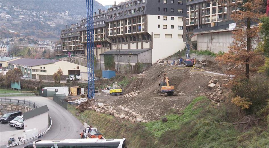 La construcció dels pisos de la Borda Nova començar