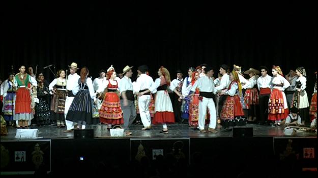 El Grup Folklore Casa de Portugal celebra el 27è aniversari amb una tarda d'activitats culturals tradicionals