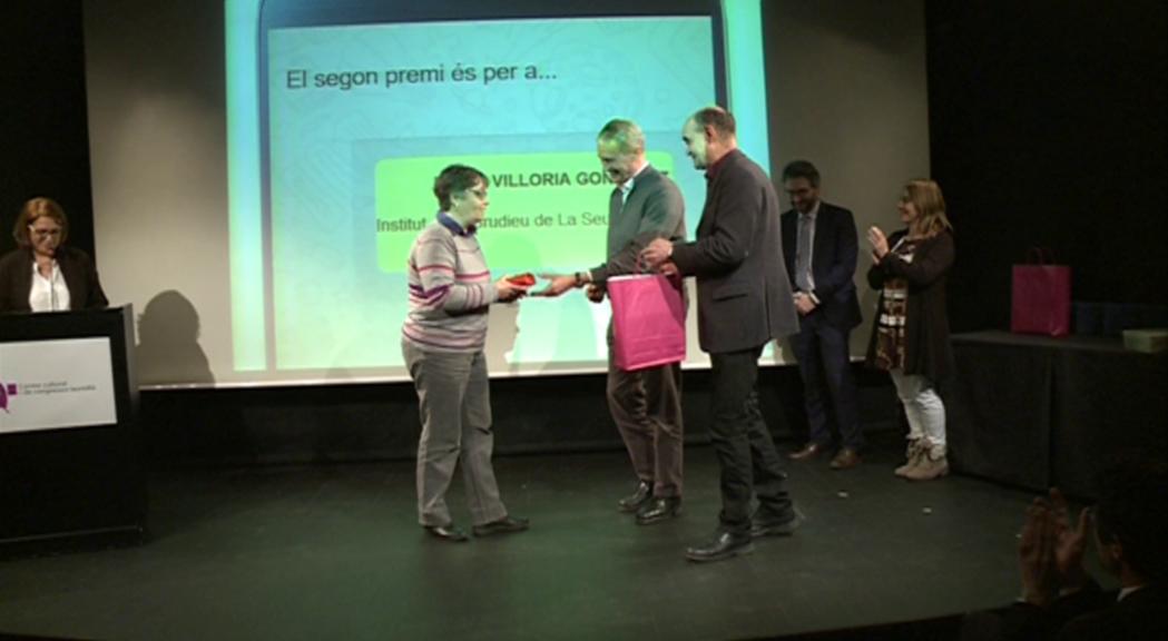 Els guanyadors del concurs "WhatsApp relats" escullen l'actualitat pels seus escrits