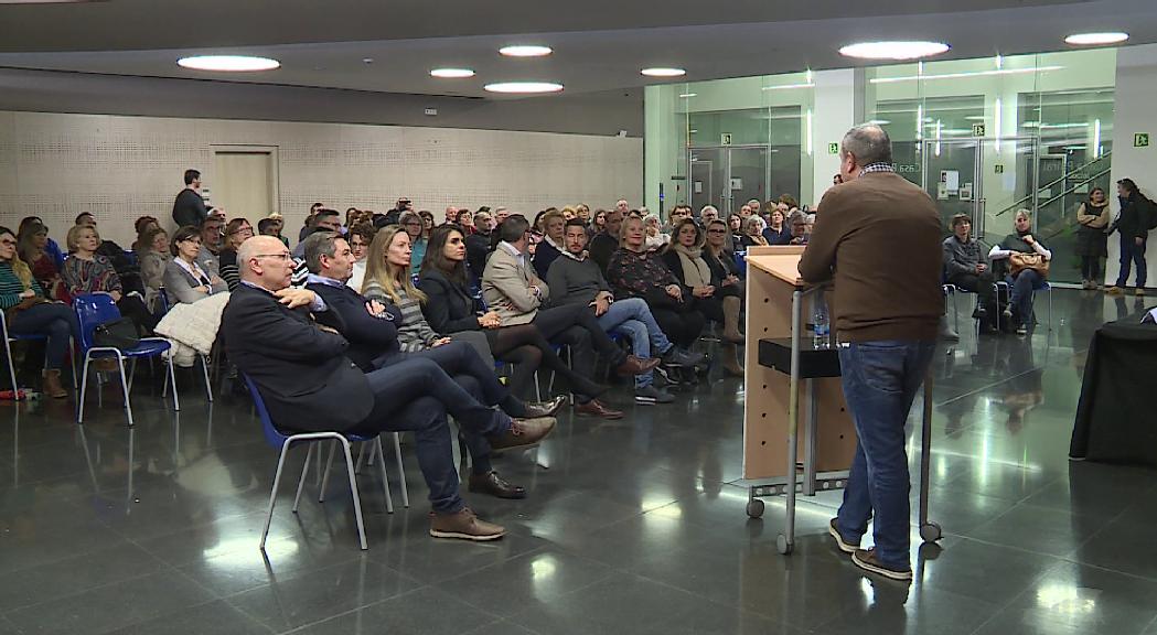 "Què he de fer quan tinc vertigen" obre el cicle de conferències per informar sobre les discapacitats