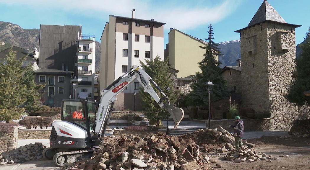 Un jardí amb plantes autòctones i espai per a concerts, així serà la part posterior de la Casa de la Vall 