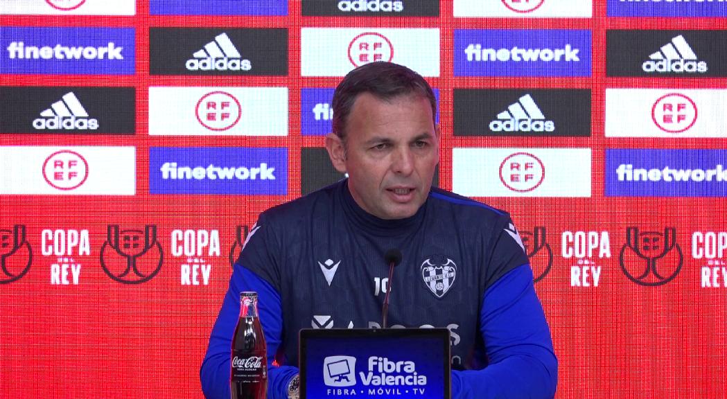 Javi Calleja, entrenador del Llevant: "Hem de ser valents i imposar el nostre joc"