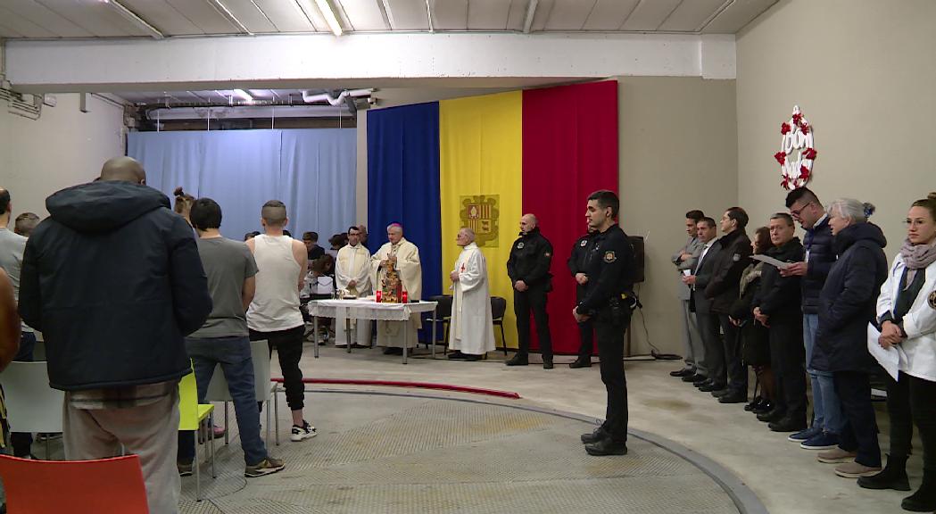 Joan-Enric Vives oficia la missa de Nadal al centre penitenciari