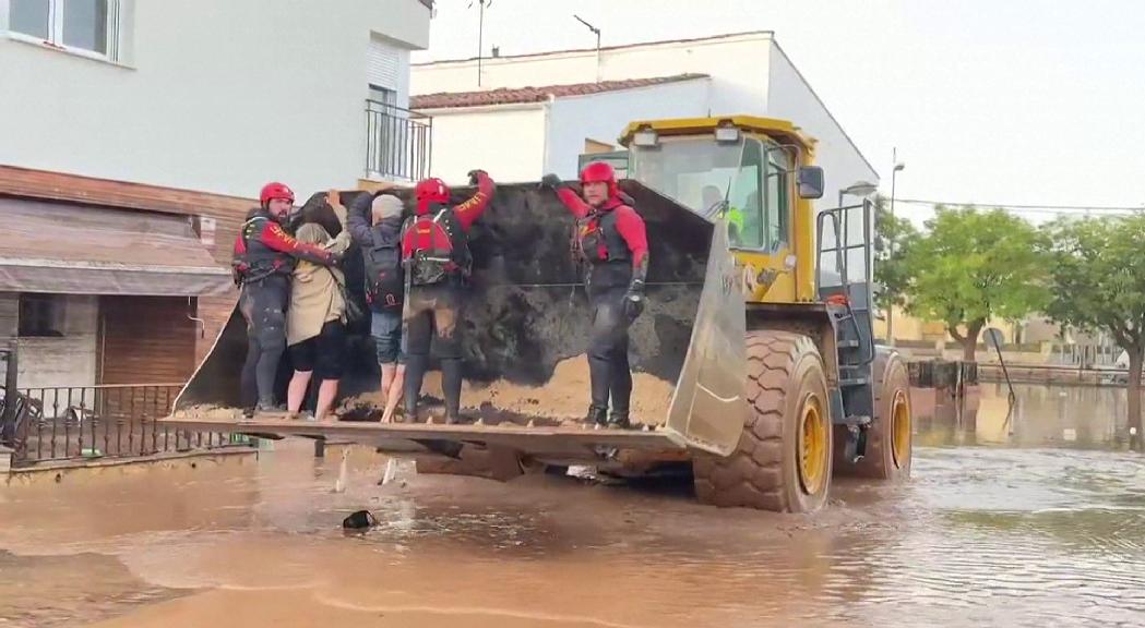 L'allau solidari amb València complica la gestió