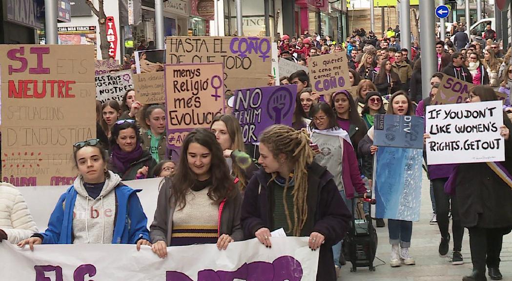  La lluita feminista no surt al carrer, però es reforça a través de les xarxes i la cultura 