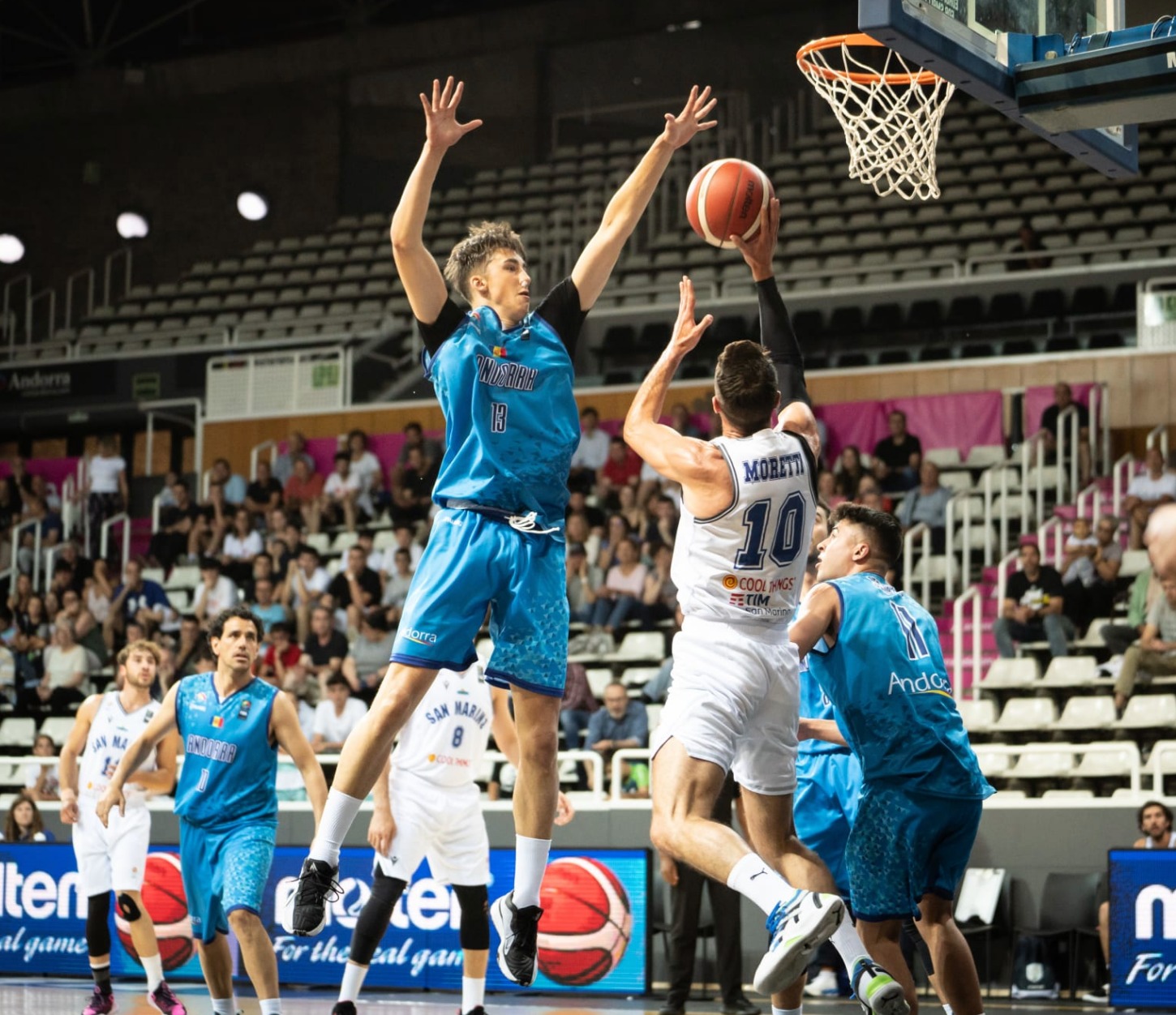 L'últim quart castiga Andorra en el debut a l'Europeu (63-68)