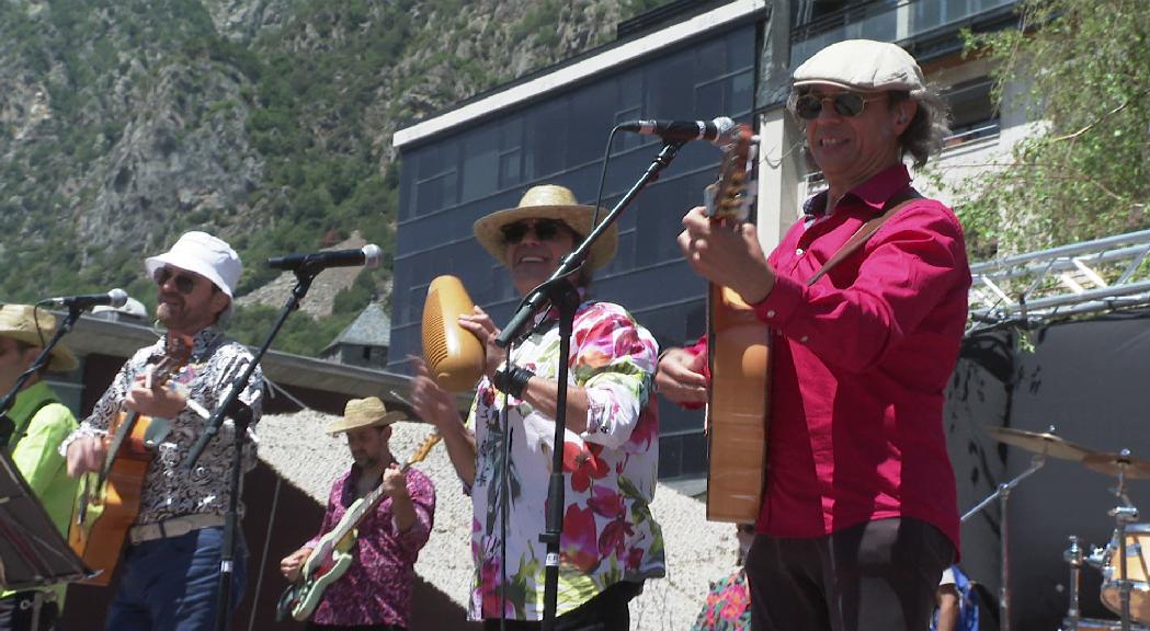 Los Manolos posen música a la festa del poble d'Andorra la Vella