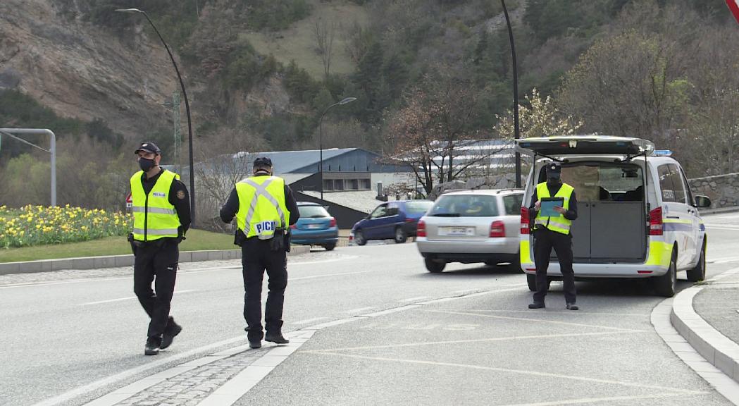 Es manté el ritme de controls d'alcohol i drogues a la carretera, tot i la reducció del trànsit per Setmana Santa