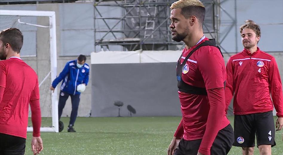 Marc Vales torna al futbol espanyol per jugar fins a final de tem