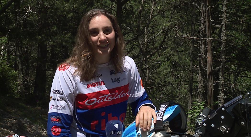 Margot Llobera estrena moto pensant en el Dakar 2021