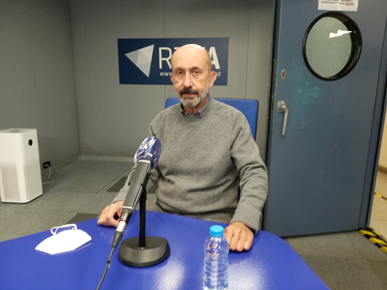 Martínez Benazet: "No soc un entusiasta de les farmacèutiques, però sense les vacunes a l'estiu hauríem hagut de tancar"