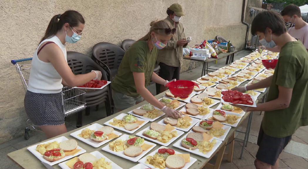 La Massana celebra la festa major amb l'hamburguesada popular al centre 