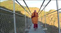 Meditació d'altura al pont tibetà per la pau