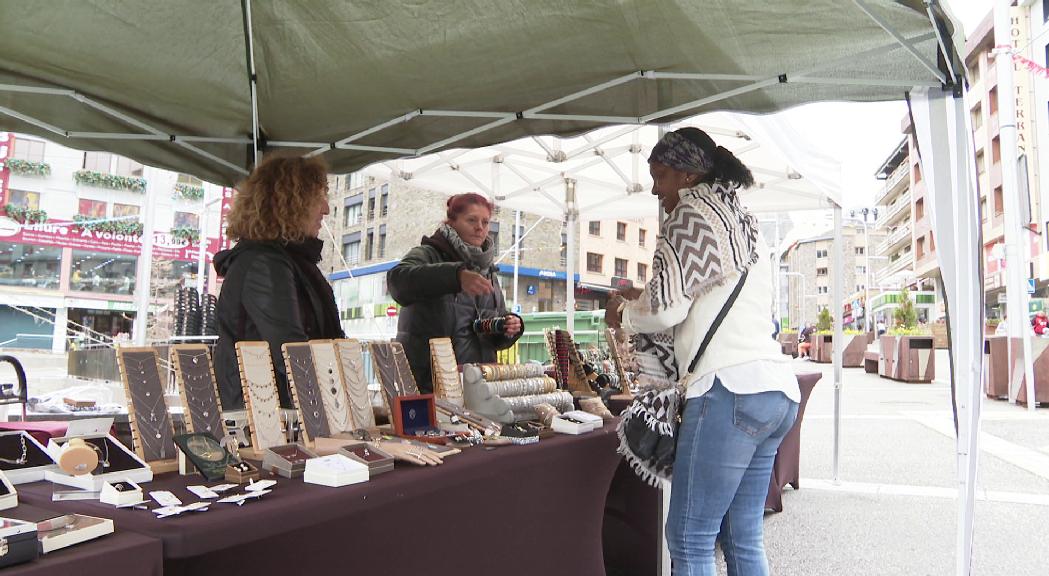 El mercat d'ocasió La Braderie torna als carrers del Pas de la Casa