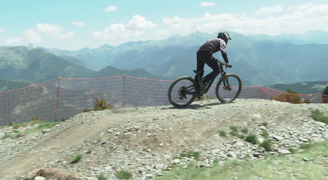 Més de 500 riders es donen cita a la Maxiavalanche de Vallnord