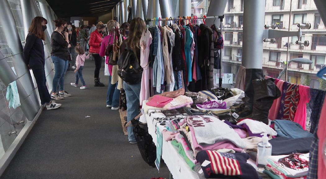 Més de 60 parades a la vuitena edició del Vide Dressing de la Massana