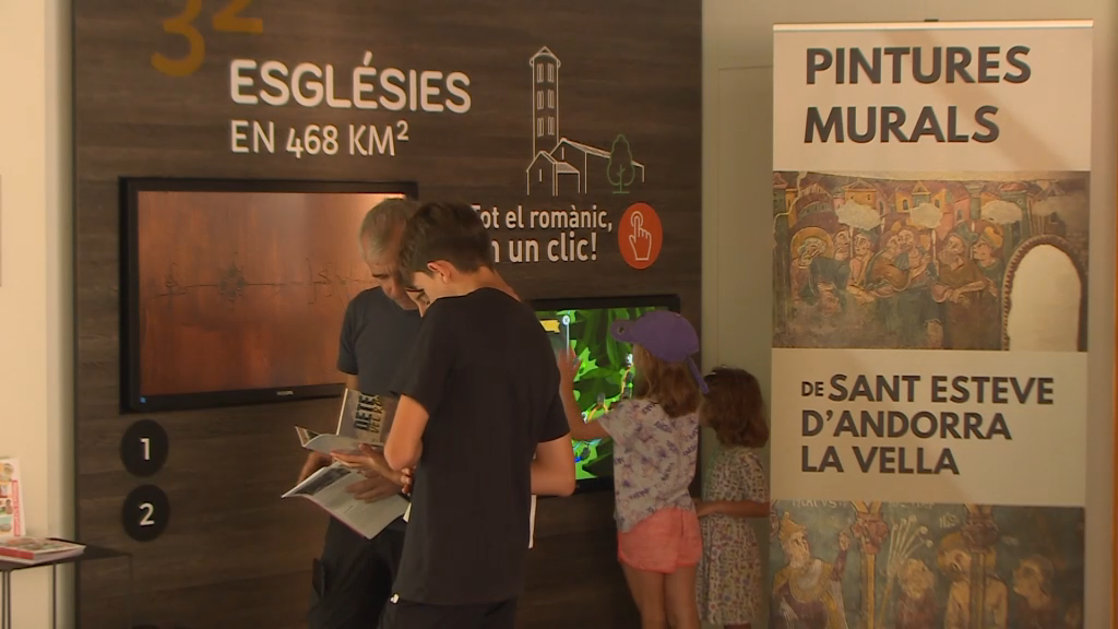 Més de 750 persones han visitat les pintures murals de l'església de Sant Esteve