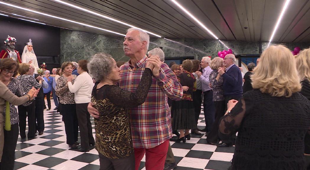 Més d'un centenar d'assistents al ball de tarda del Centre Cultural Lauredià