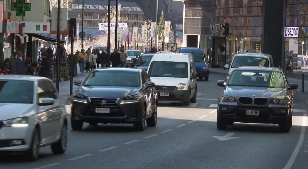 Més vehicles de gasolina que dièsel per primera vegada