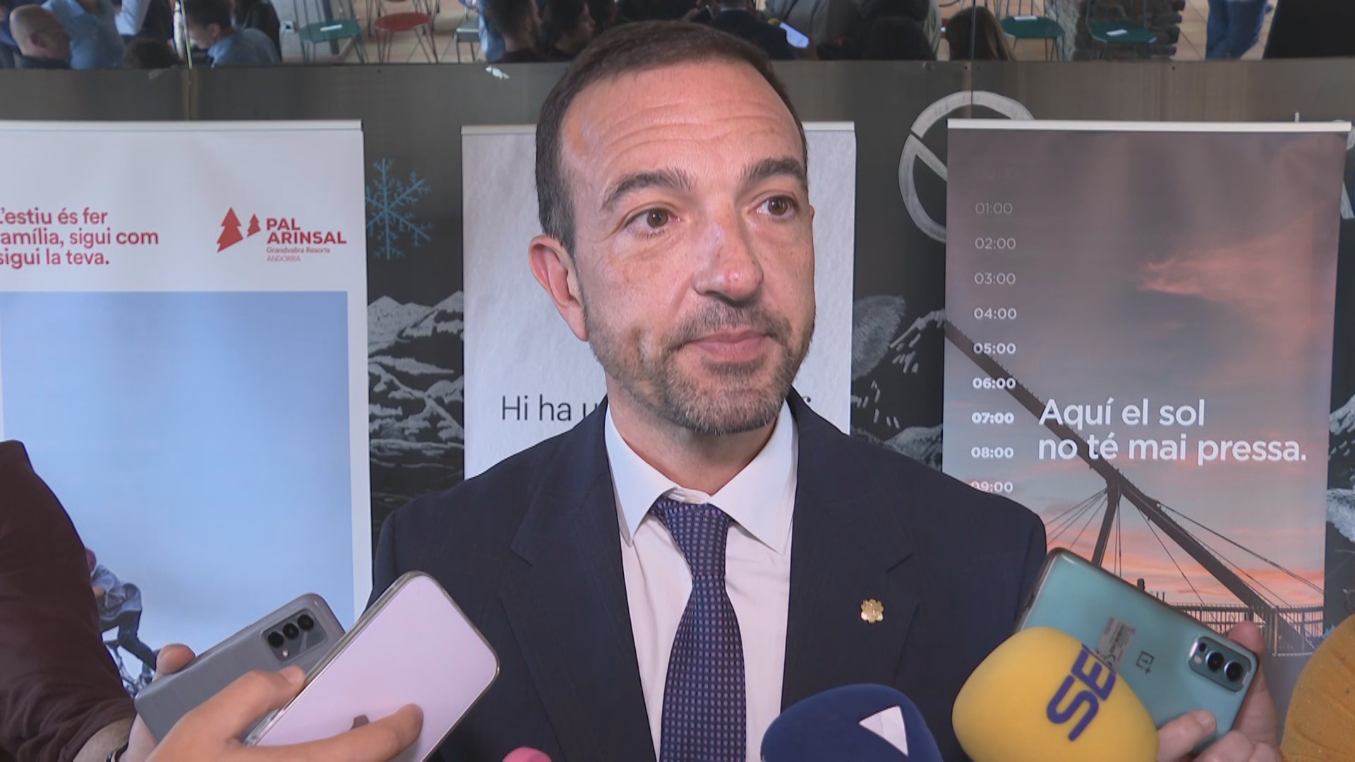 El ministre de Turisme i Comerç creu que s'ha de continuar potenciant la temporada d'estiu