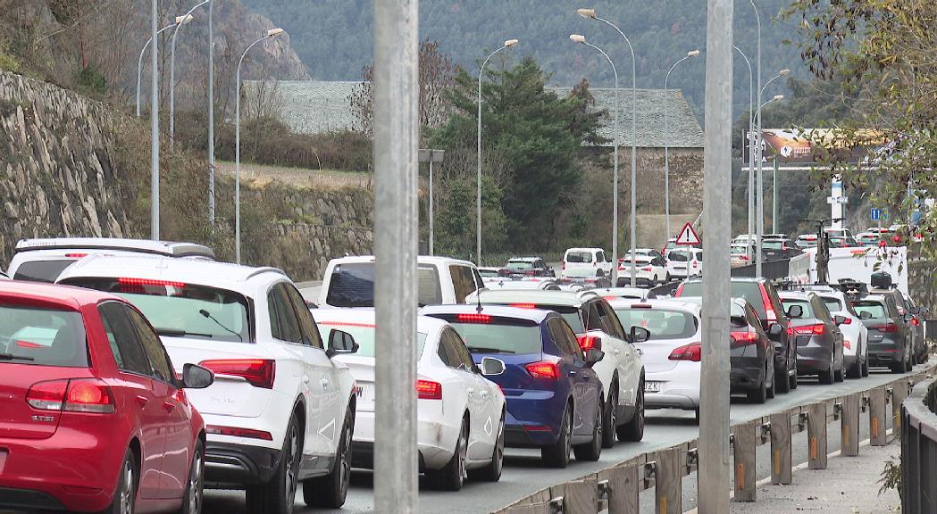 Mobilitat preveu una entrada de 180 mil  vehicles al llarg d'aquestes festes