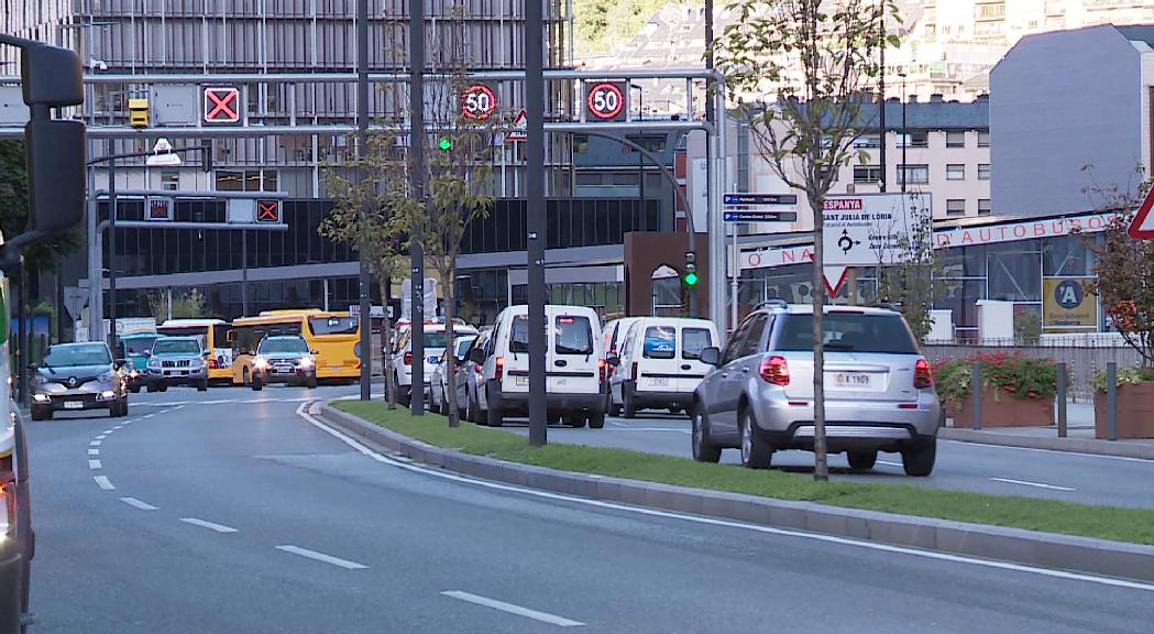 Mobilitat recomana utilitzar el transport públic davant la gran afluència de visitants