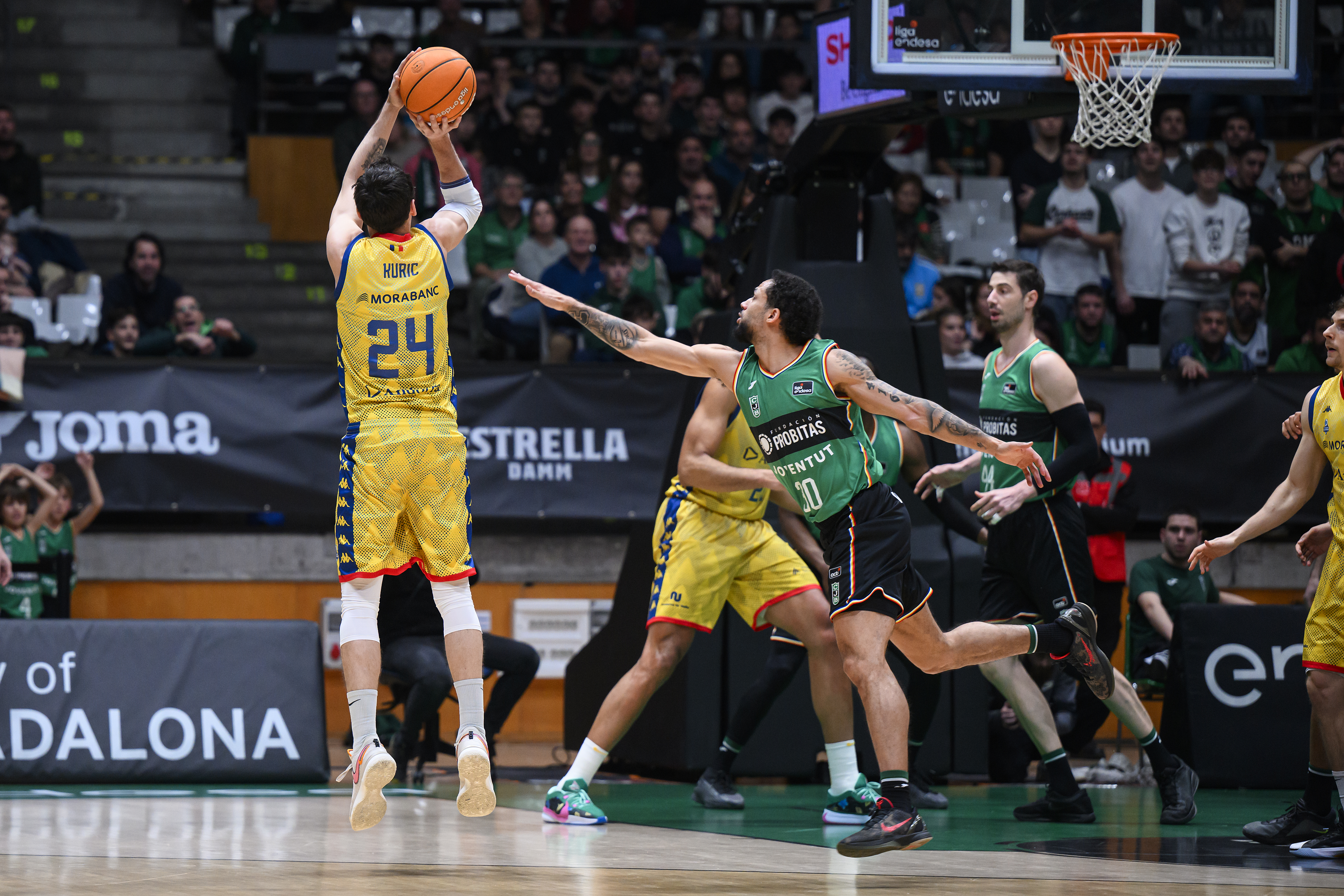 El MoraBanc Andorra no aixeca el cap a Badalona (93-86)