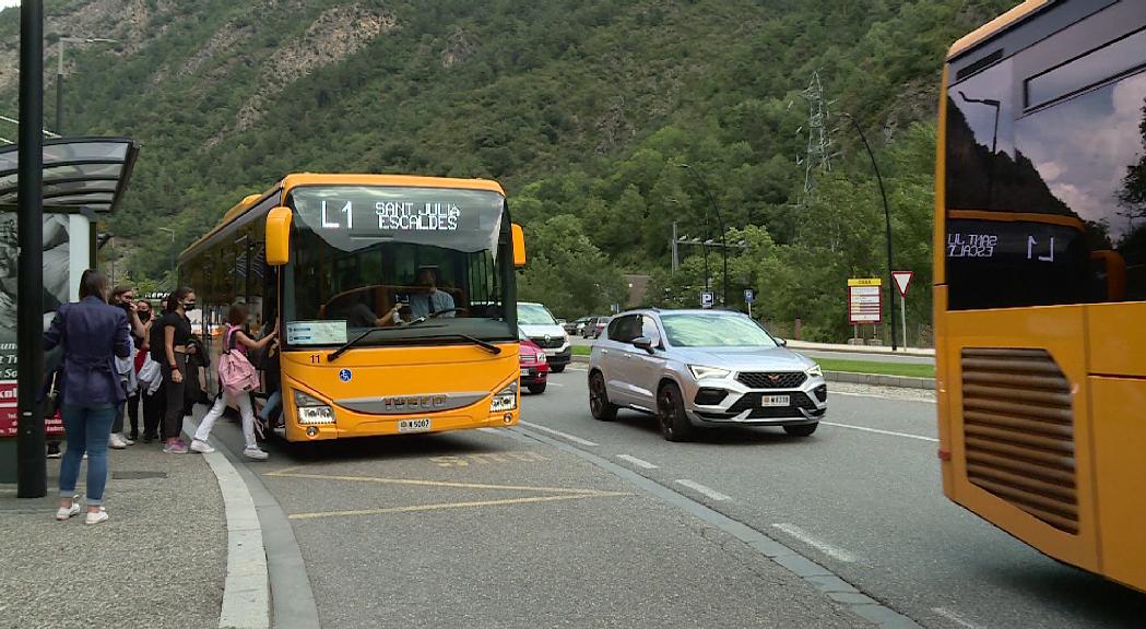 Nou abonament de bus a 18 euros al mes per a joves fins a 20 anys