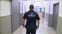 El nou codi deontològic permet als agents penitenciaris desobeir els seus superiors