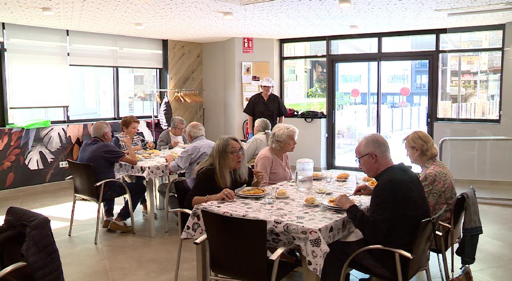 El nou servei de menjador de la Casa Pairal de la Massana convenç els padrins