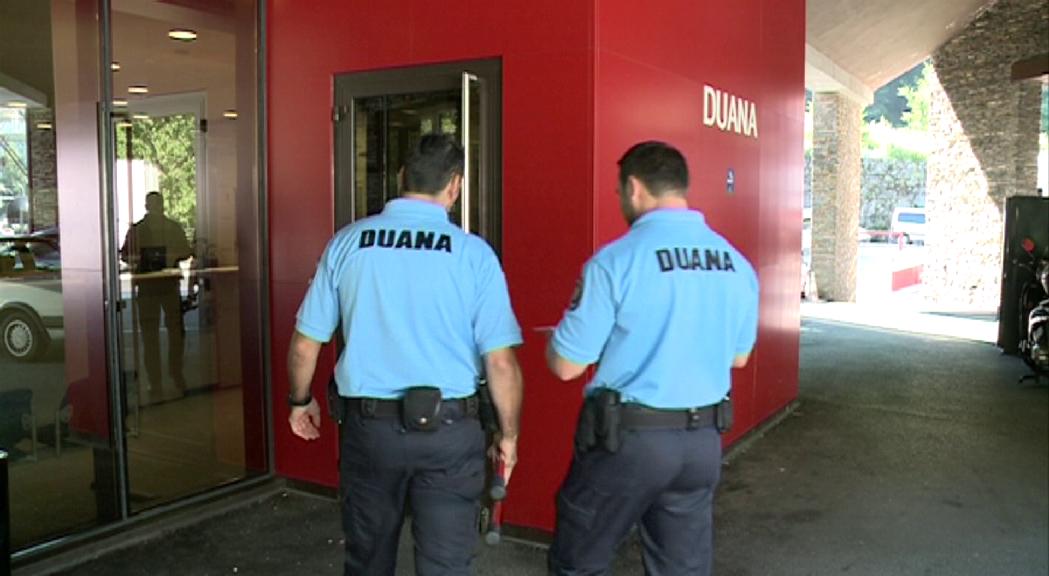 Nova convocatòria per cobrir 12 places d'agents duaners