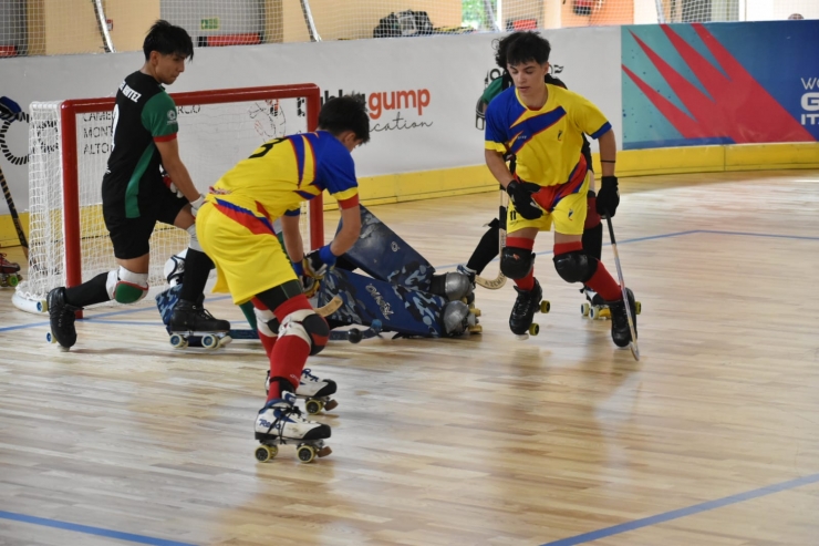 La selecció sub-19 d'hoquei patins continua amb bon pe