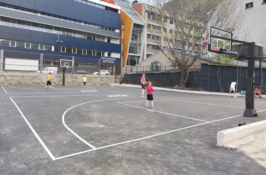 Les noves pistes de bàsquet a Santa Coloma estaran operatives a inici de maig