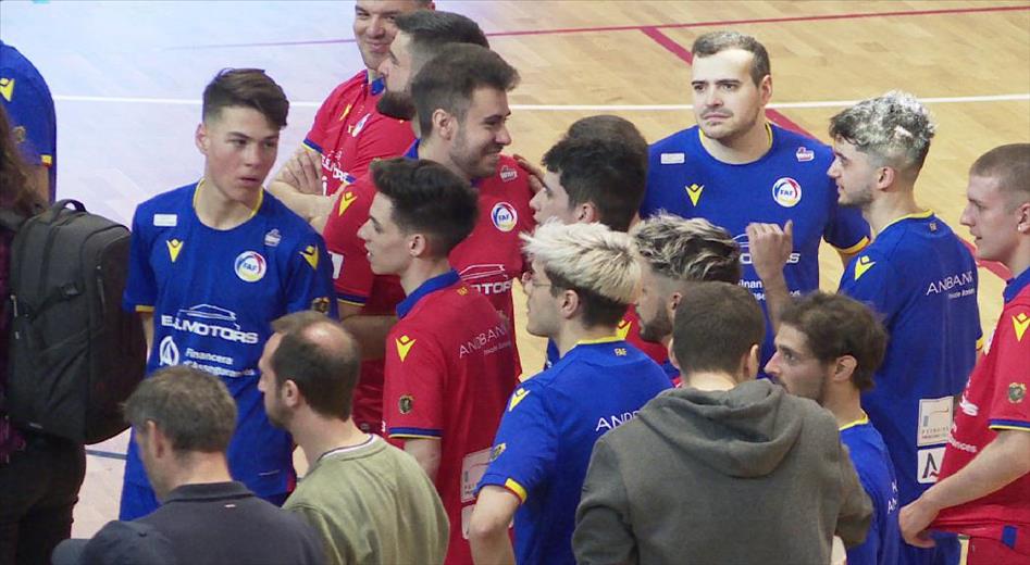 El partit de futbol sala solidari entre creadors de contingut a l