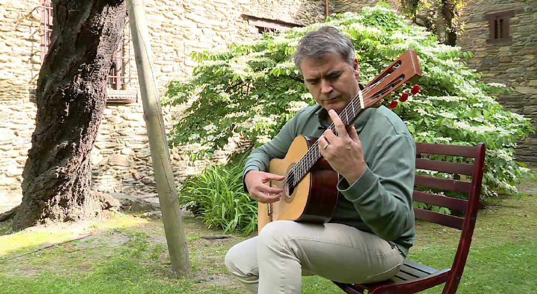 L'ONCA convida el guitarrista Rafael Serrallet al concert de la Constitució