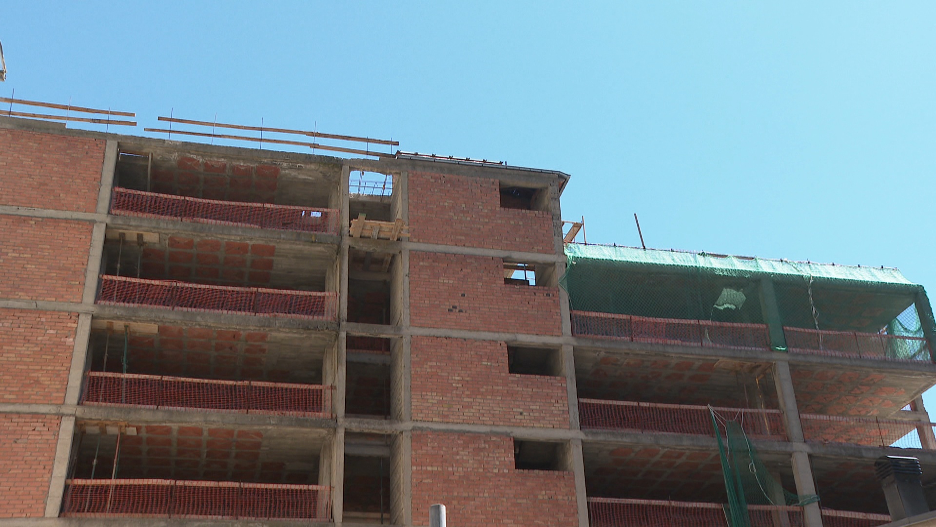 Oposició frontal del sector immobiliari i de la construcció a la llei òmnibus