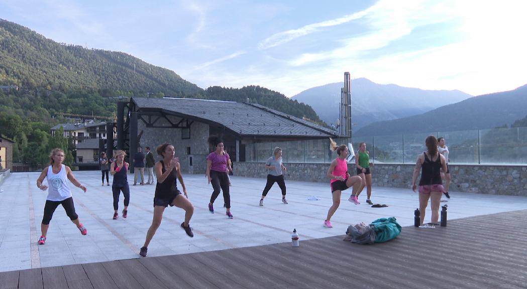 Ordino acull una classe de preparació física per celebrar la campanya Mou-te