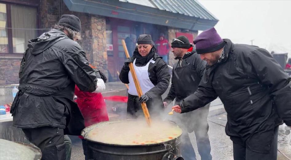 Al Pas de la Casa s'han esgotat les 700 racions d'escudel