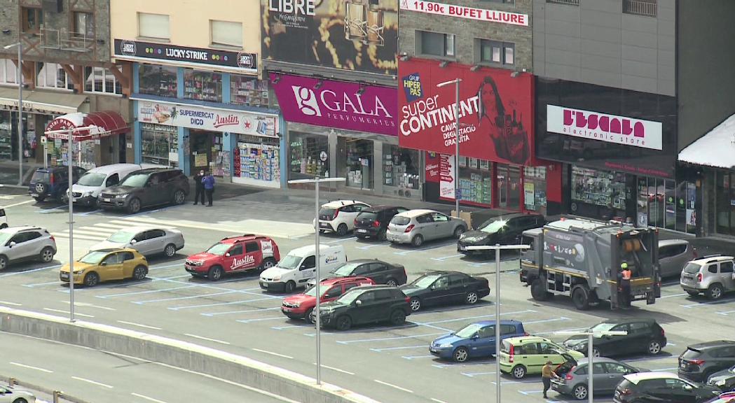 El Pas celebra la fi de les restriccions de mobilitat a França i diposita les esperances en el cap de setmana