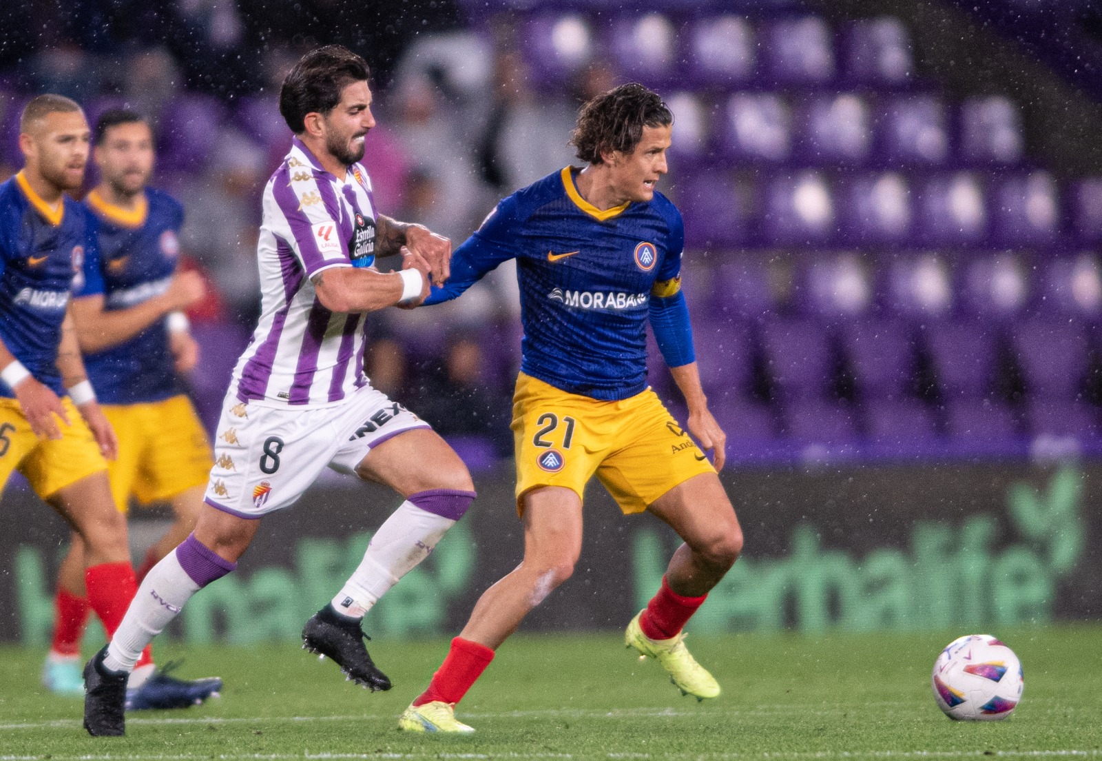 La pilota aturada castiga el FC Andorra a Pucela (2-0)