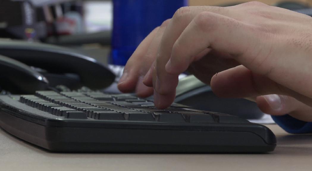 La policia reforçarà les unitats de delictes tecnològics i d'estupefaents