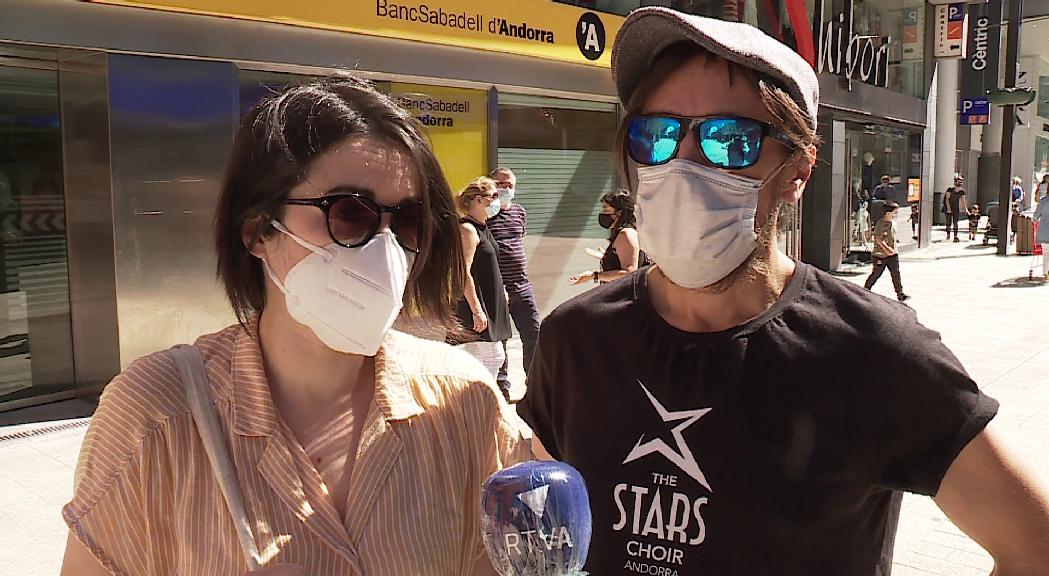 Preocupació al carrer davant la falta d'obligació de l'ús de mascaretes als espais oberts