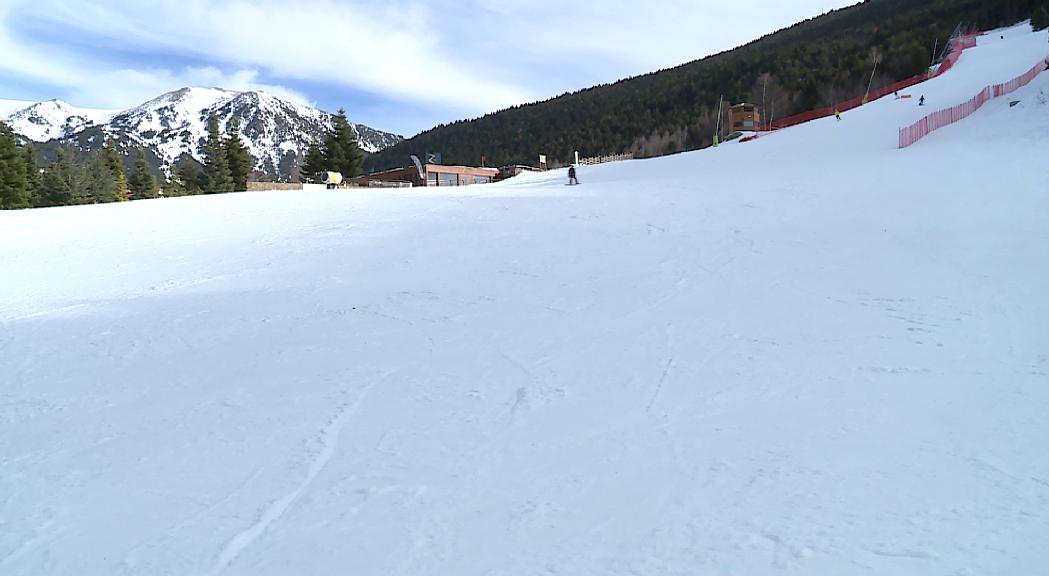 Preocupació per l'estat de la neu davant les altes temperatures