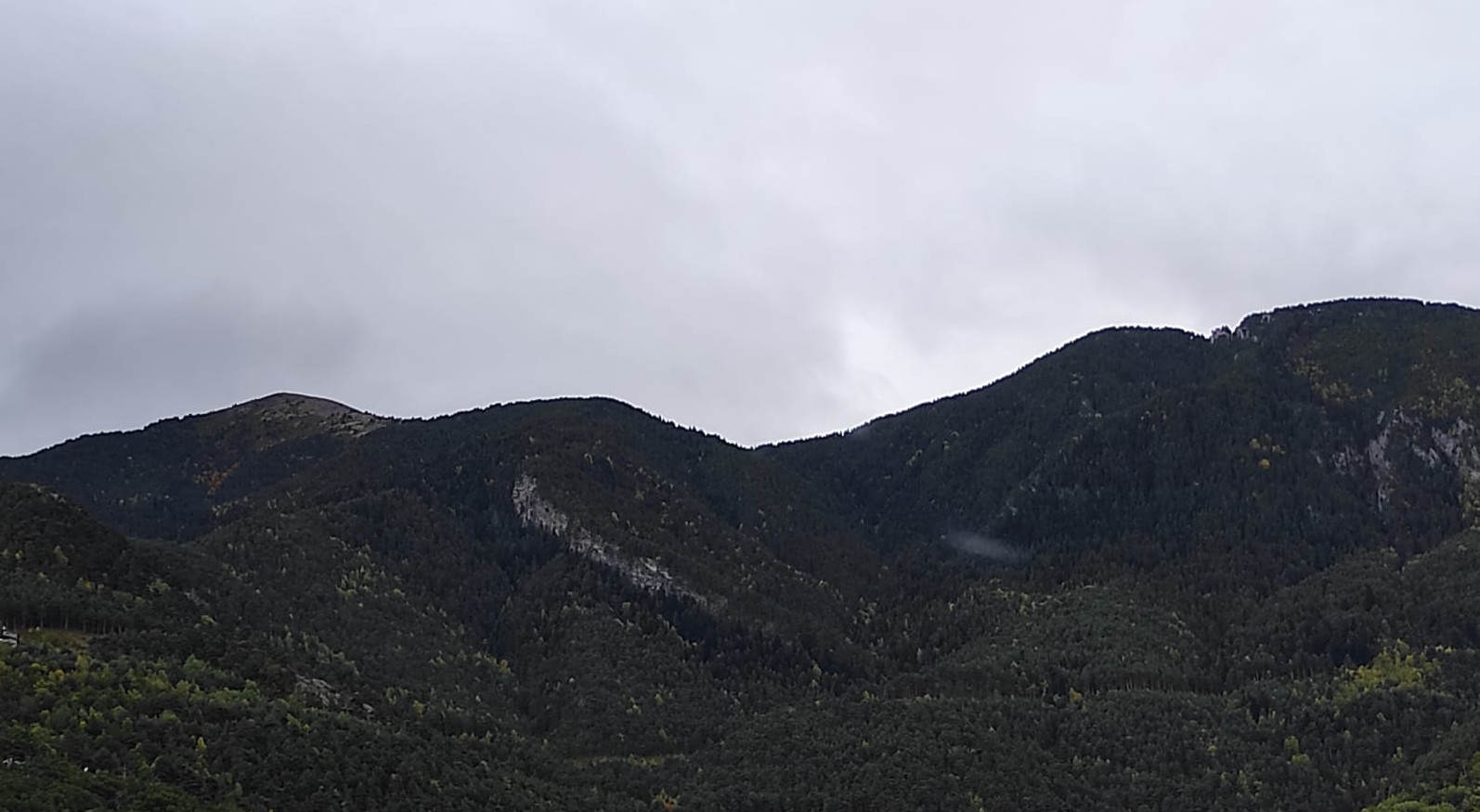 La primavera comença amb baixes temperatures i avís groc per vent