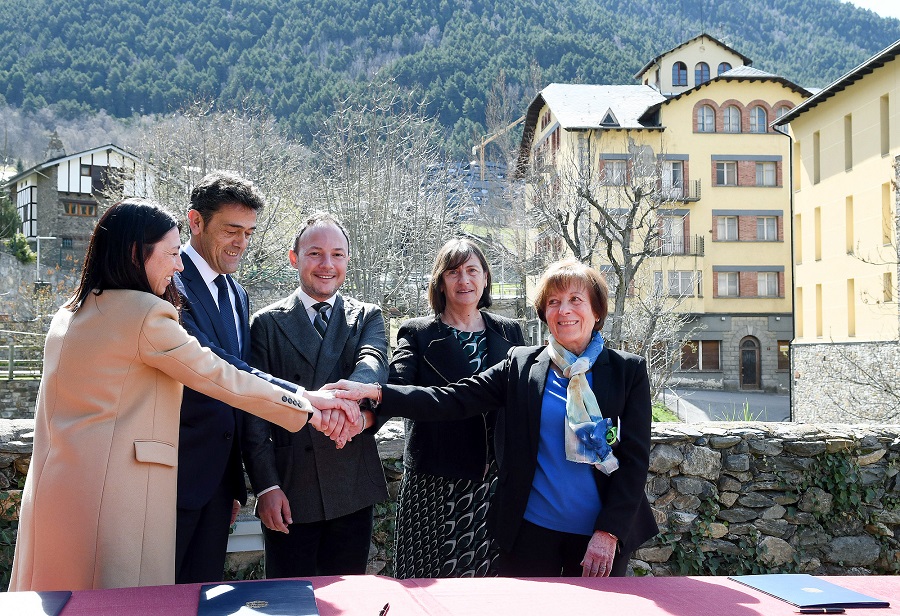 Primer pas en ferm per tornar a donar vida a l'hotel Casamanya després de 20 anys