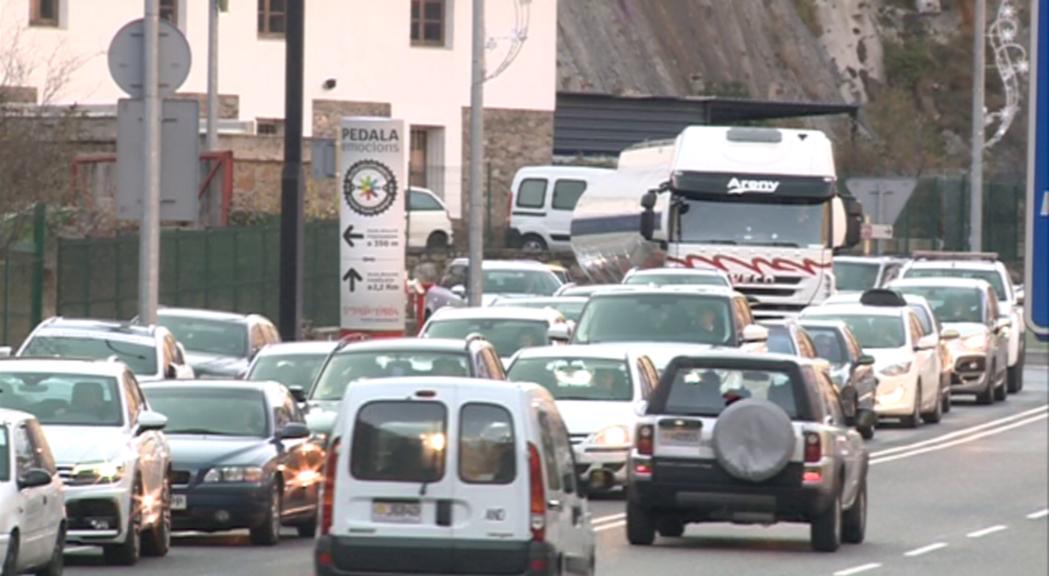 Durant els primers dies  de l'operatiu de Nadal entren més de 80.000 vehicles